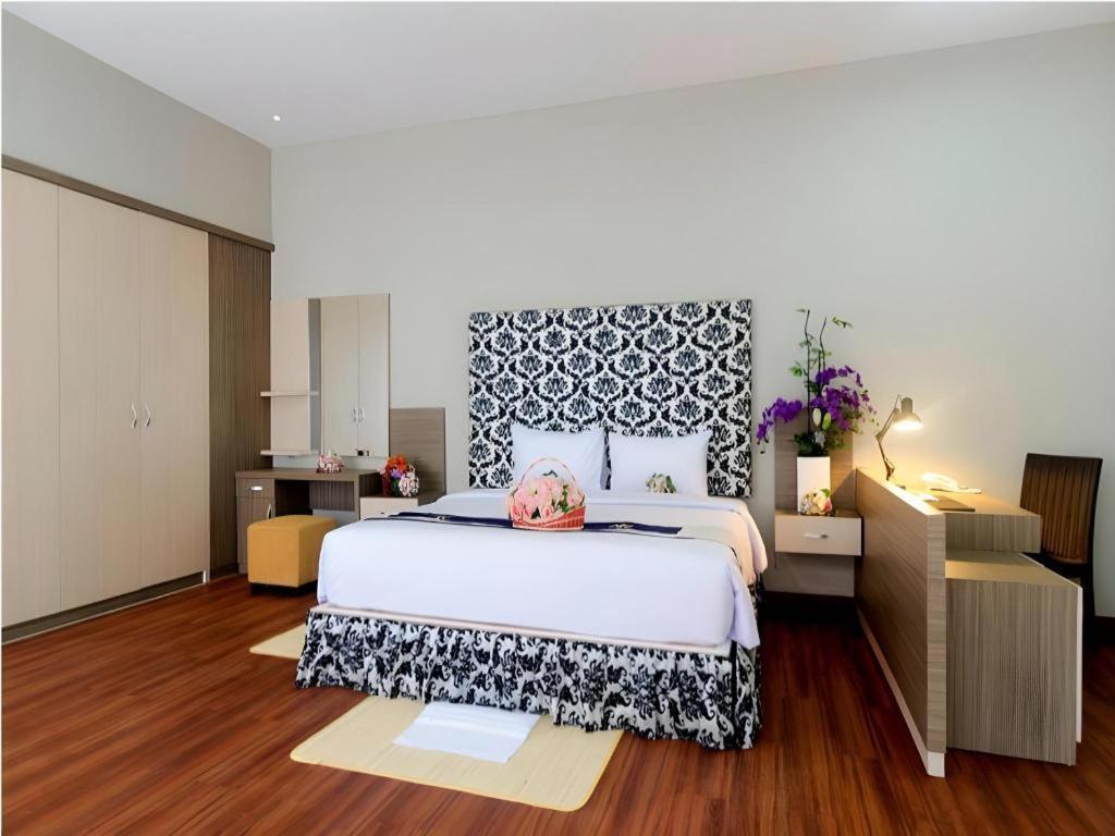 Bali Rich Villa Tuban  Buitenkant foto