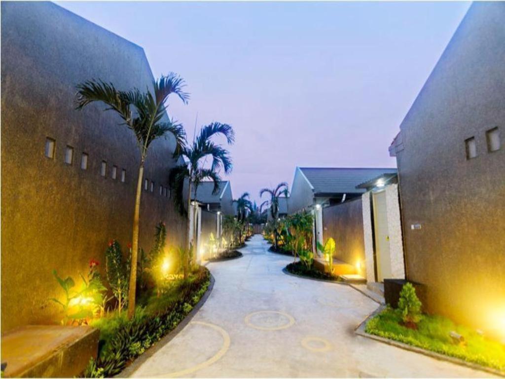 Bali Rich Villa Tuban  Buitenkant foto