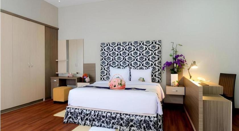 Bali Rich Villa Tuban  Buitenkant foto