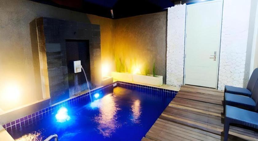 Bali Rich Villa Tuban  Buitenkant foto