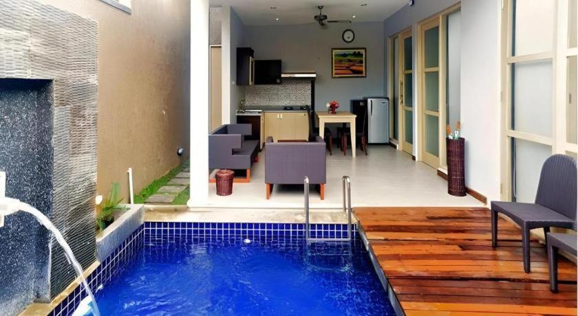 Bali Rich Villa Tuban  Buitenkant foto
